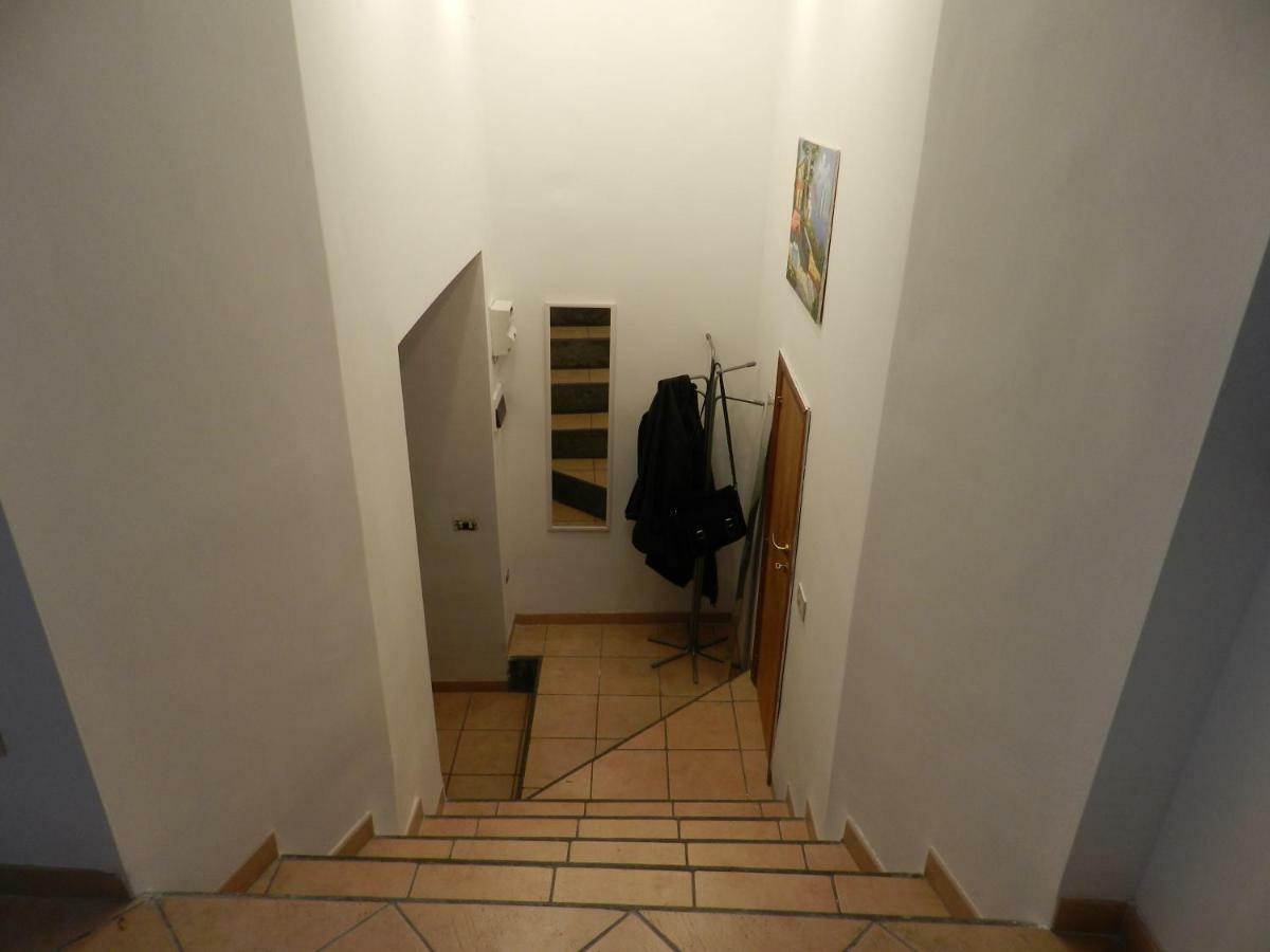 Appartamento ai Tribunali Napoli Bagian luar foto